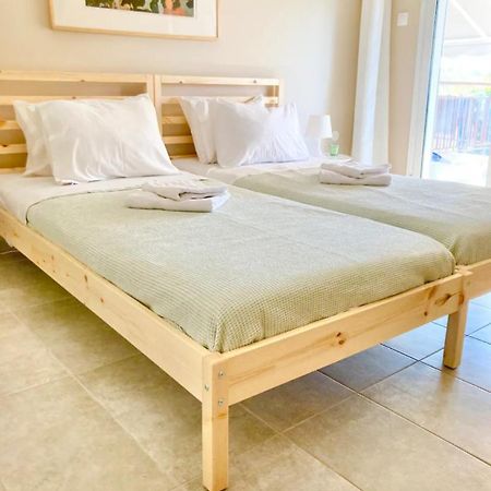 Lovely Apartment By The Sea 2 ….. 에파노미 외부 사진