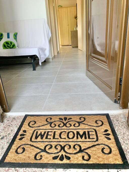Lovely Apartment By The Sea 2 ….. 에파노미 외부 사진