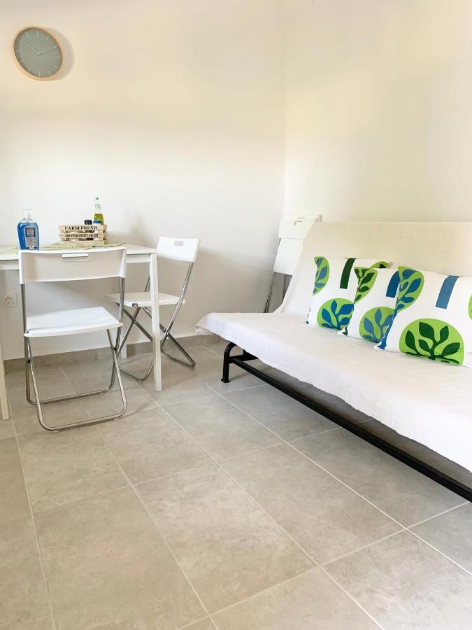 Lovely Apartment By The Sea 2 ….. 에파노미 외부 사진
