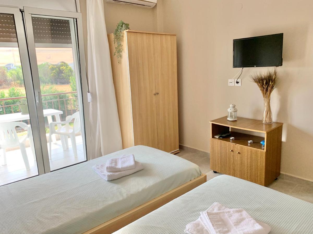 Lovely Apartment By The Sea 2 ….. 에파노미 외부 사진