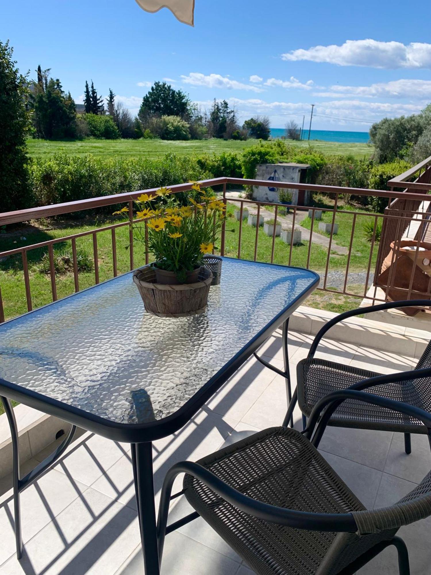 Lovely Apartment By The Sea 2 ….. 에파노미 외부 사진
